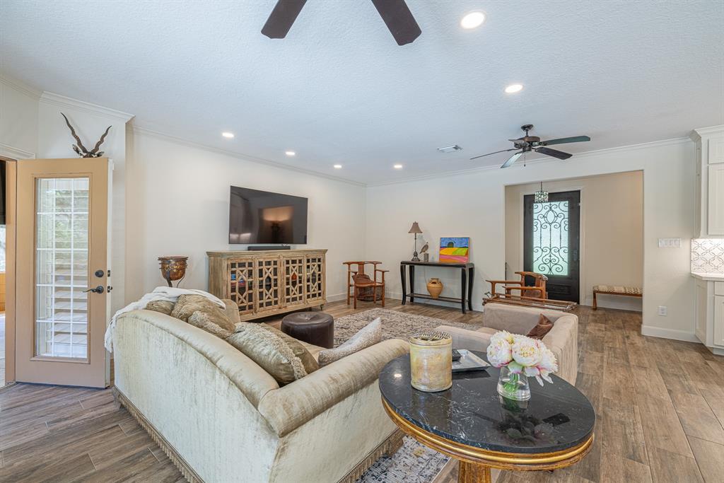 404 Saint Andrews Drive, New Ulm, Texas image 8
