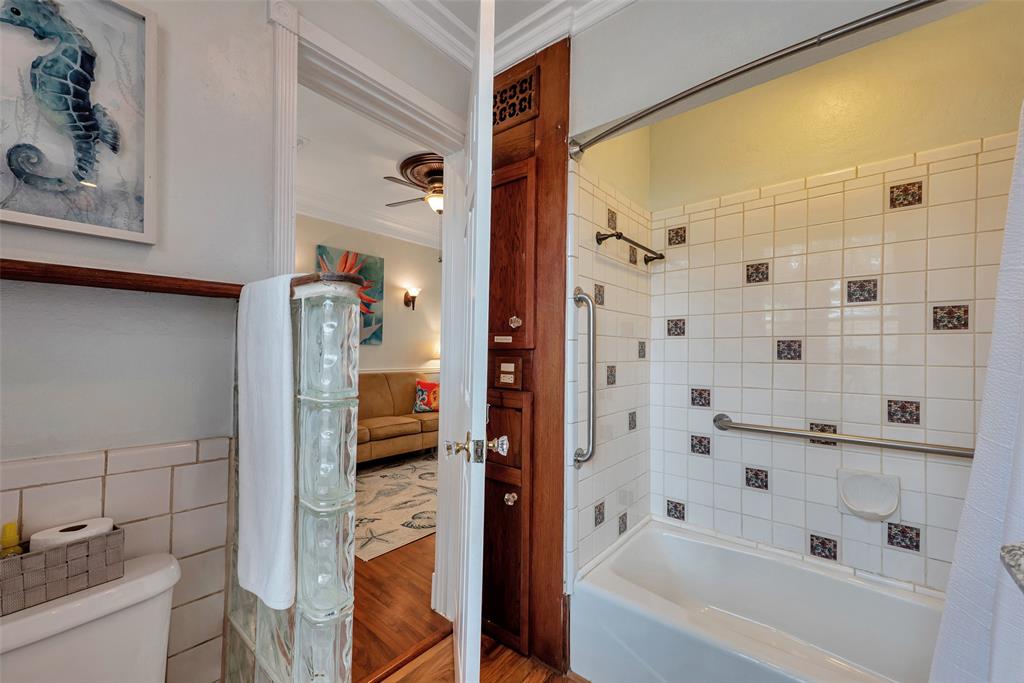 1710 Moody Avenue, Galveston, Texas image 17
