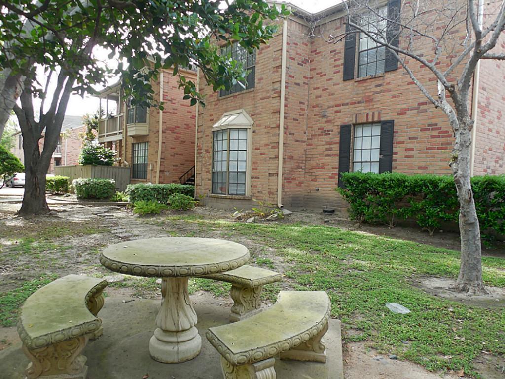 2255 Braeswood Park Drive #218, Houston, Texas image 3