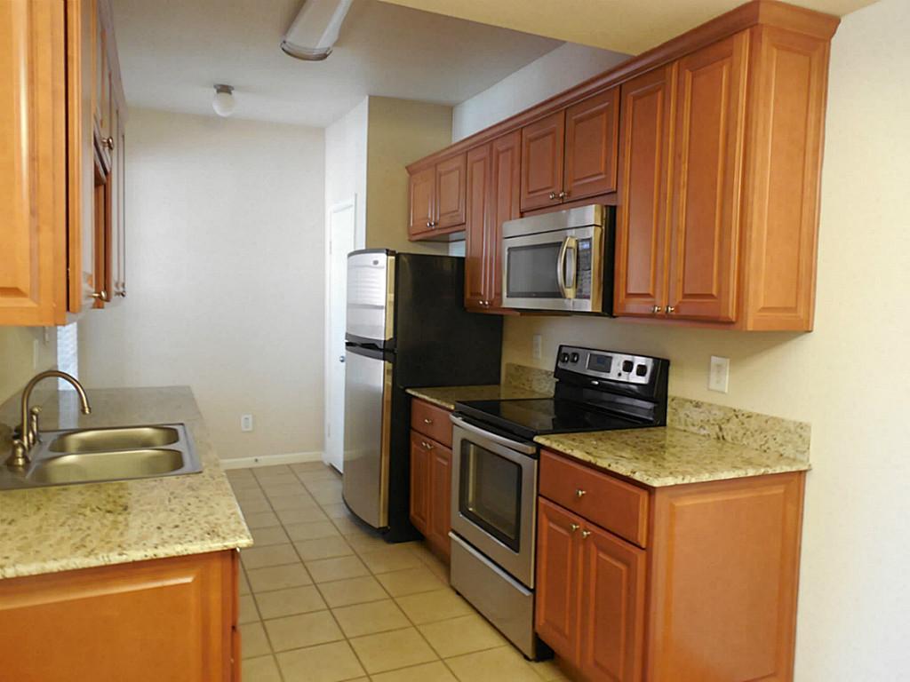 2255 Braeswood Park Drive #218, Houston, Texas image 11