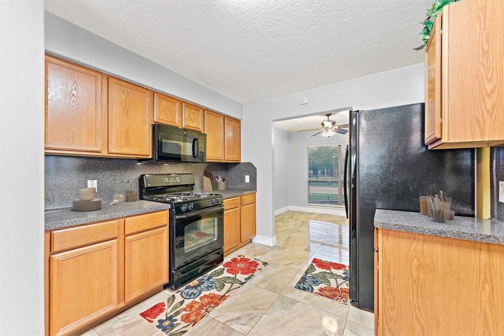 11622 Silent Elm Street, Houston, Texas image 6