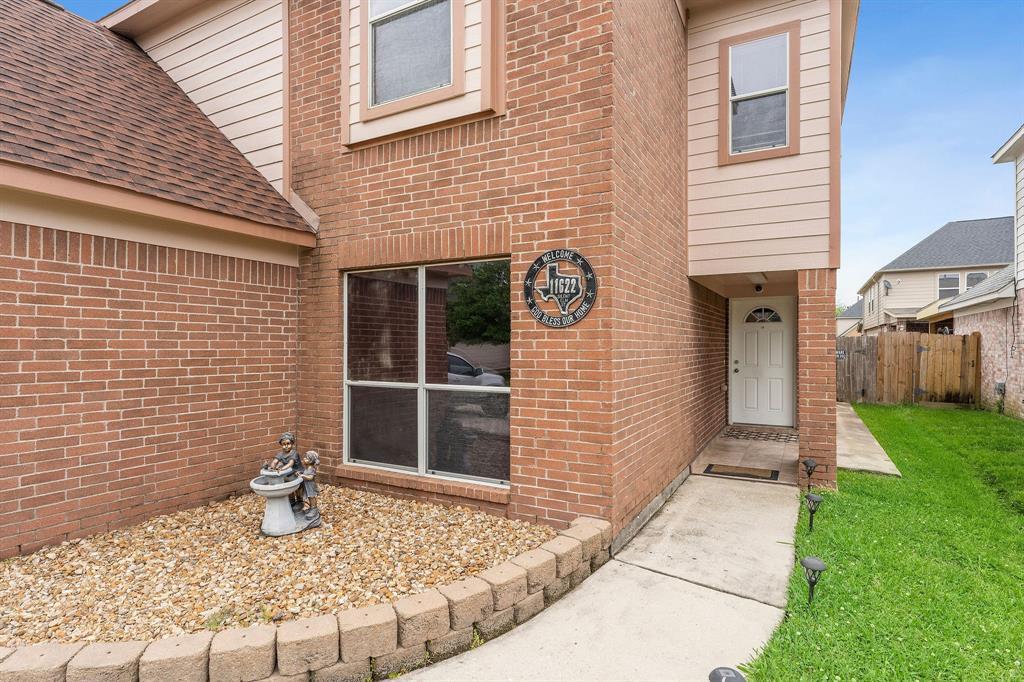 11622 Silent Elm Street, Houston, Texas image 2