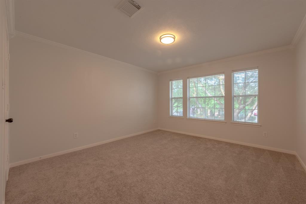 3902 Houston Lake Drive, Pearland, Texas image 35