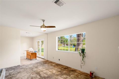 A home in Lake Jackson