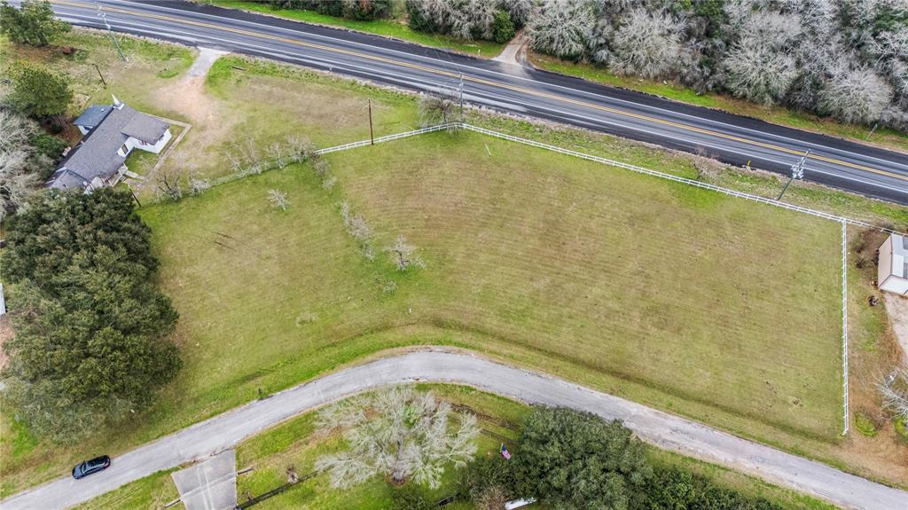 2718 Bell Bottom Circle, Brookshire, Texas image 13