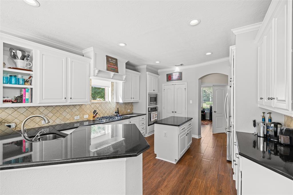 15106 Aragon Green Drive, Cypress, Texas image 16