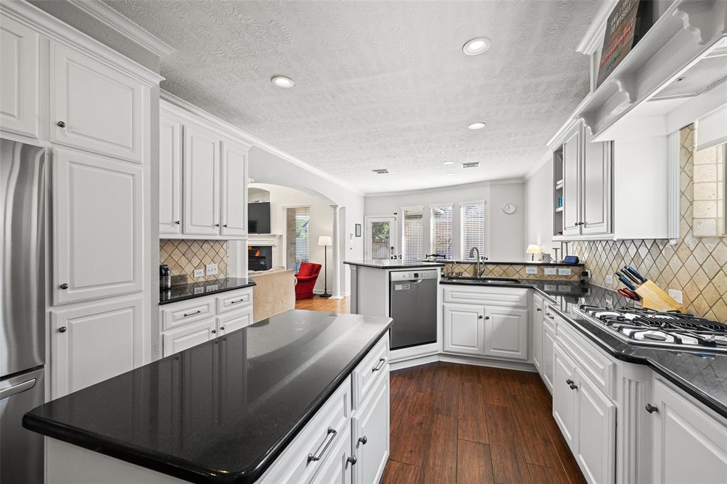 15106 Aragon Green Drive, Cypress, Texas image 19