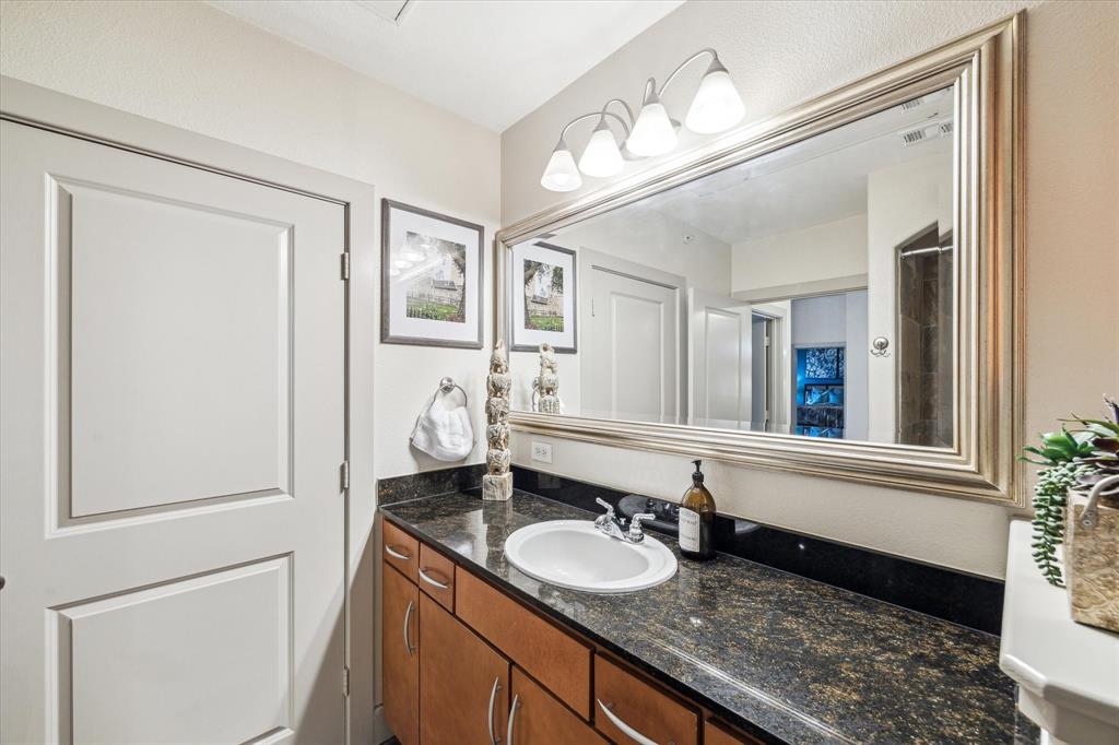 1901 Post Oak Boulevard #4407, Houston, Texas image 25