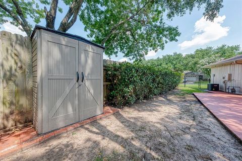 A home in Pearland