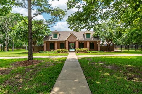 A home in League City