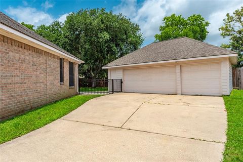 A home in League City