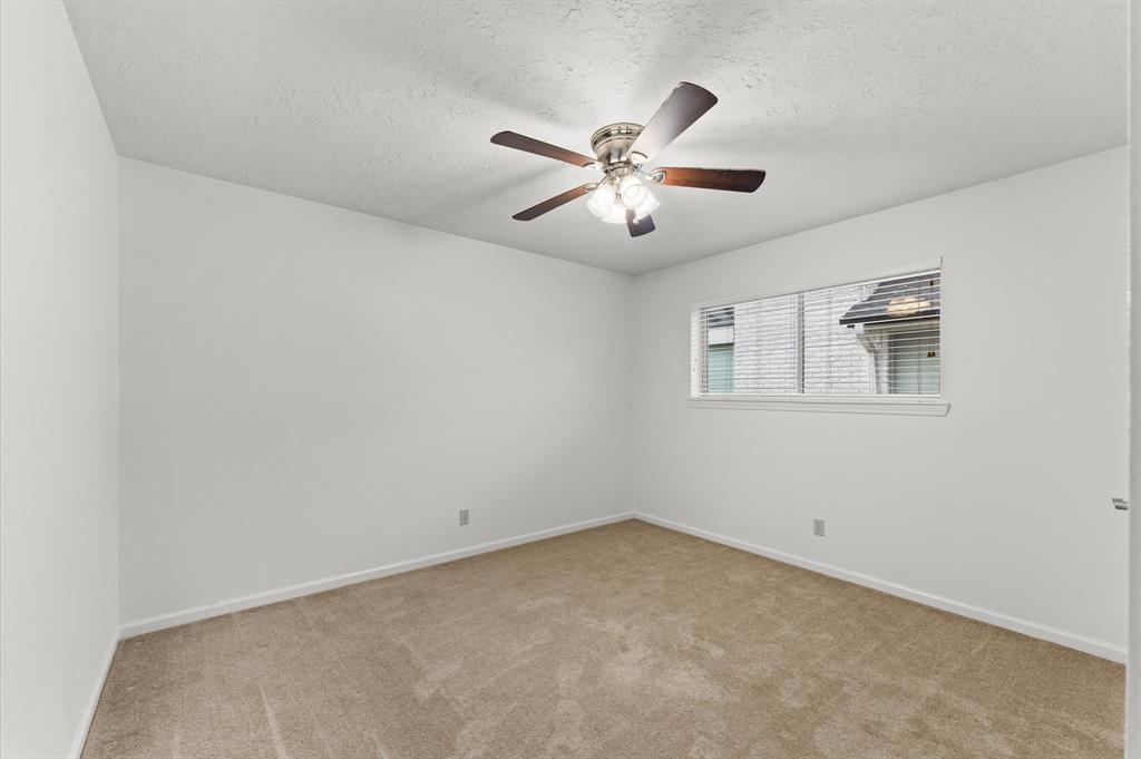 513 White Wing Court, Dickinson, Texas image 24