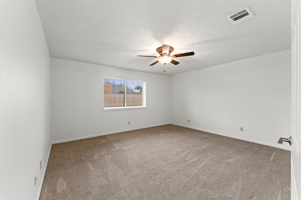 513 White Wing Court, Dickinson, Texas image 20
