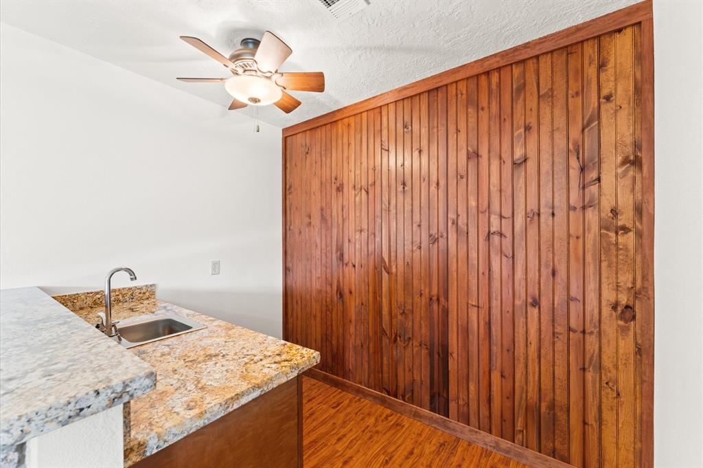 513 White Wing Court, Dickinson, Texas image 10