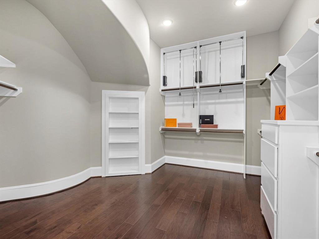 11913 Barryknoll Lane, Houston, Texas image 35