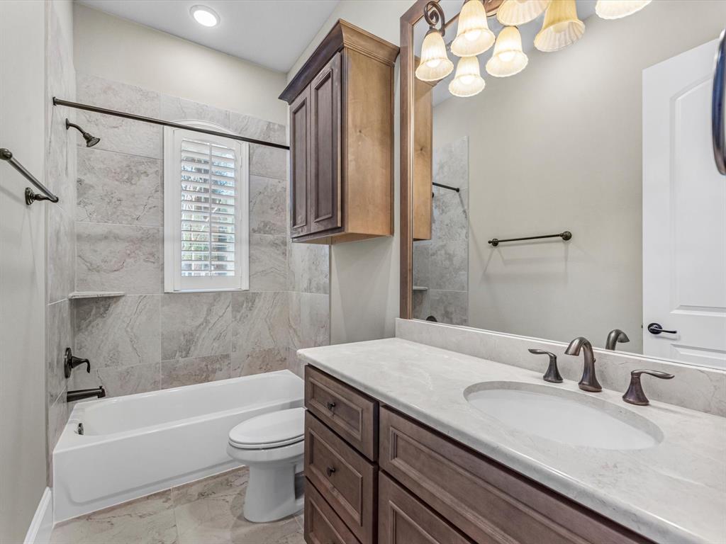 11913 Barryknoll Lane, Houston, Texas image 37