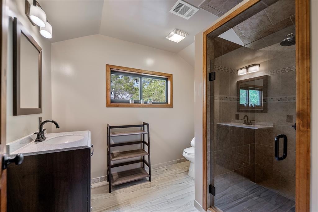 358 Bridgeview Drive, Onalaska, Texas image 19
