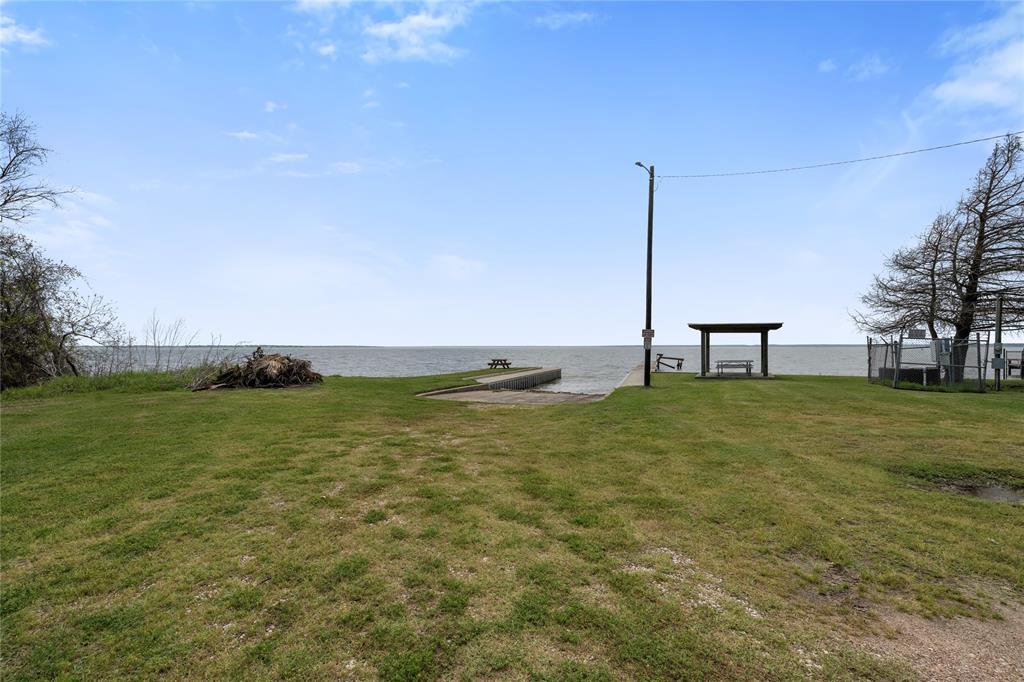 358 Bridgeview Drive, Onalaska, Texas image 24