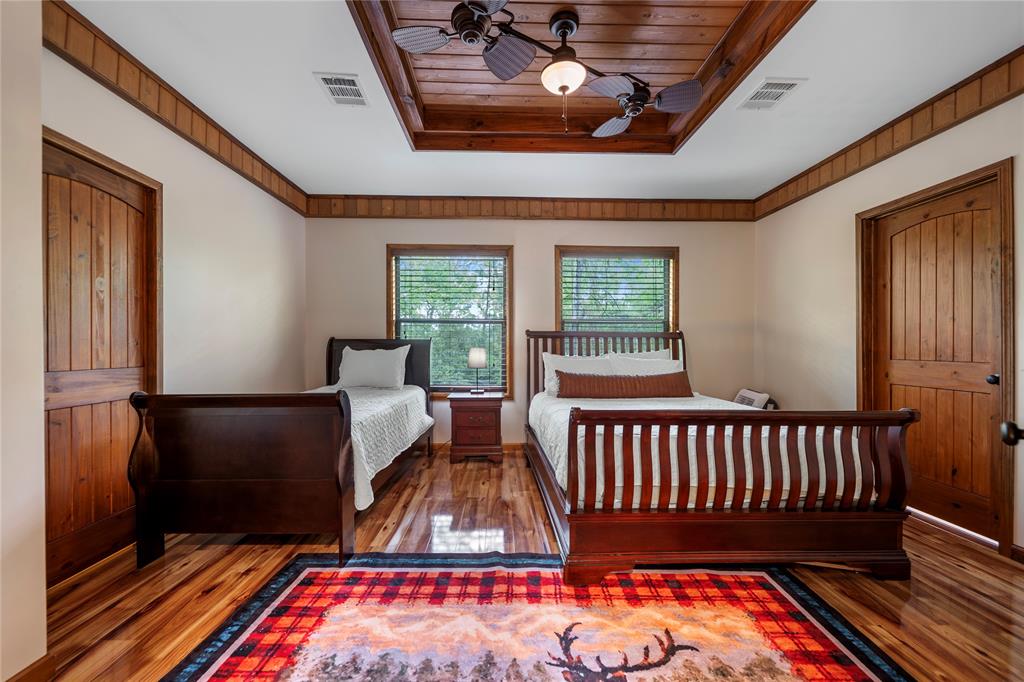 358 Bridgeview Drive, Onalaska, Texas image 14