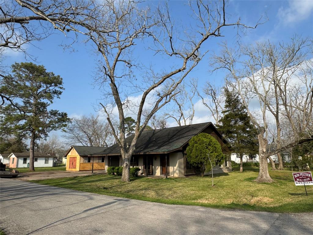 201 2nd Street St, Brazoria, Texas image 3