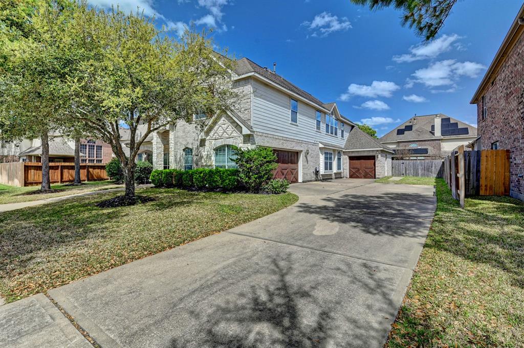 25422 Richton Falls Drive, Richmond, Texas image 47