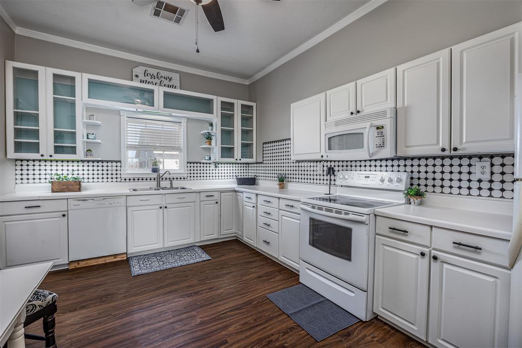 3525 Bridgette Lane, Mont Belvieu, Texas image 25
