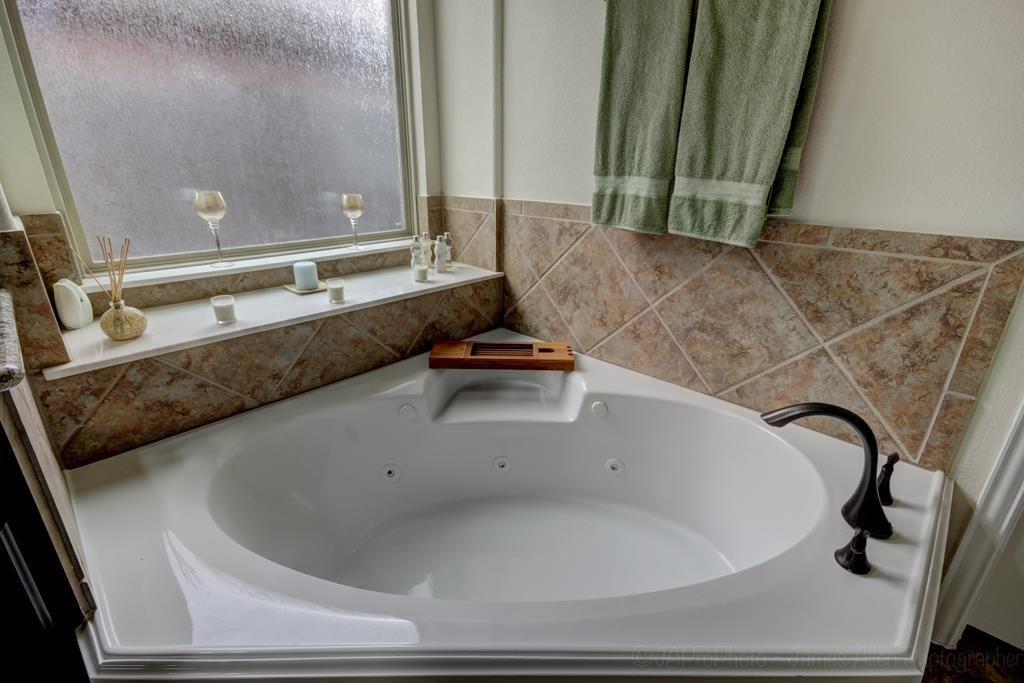 10010 St Romain Drive, Katy, Texas image 24