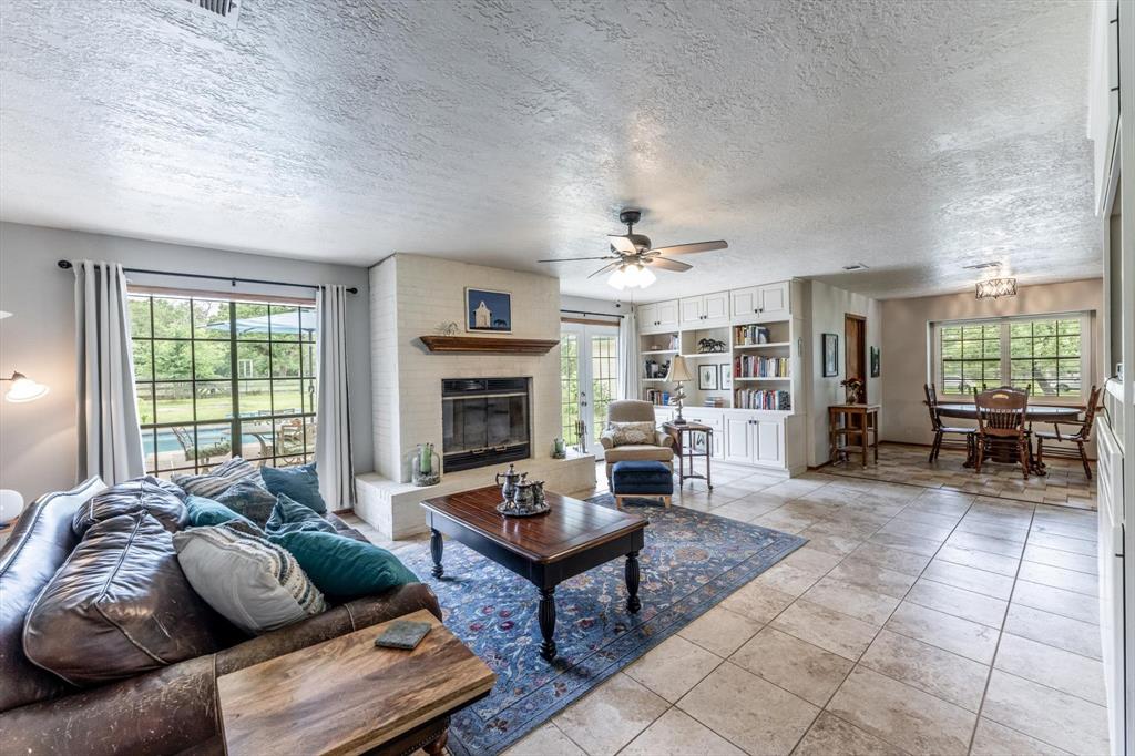 375 Wood Farm Road, Huntsville, Texas image 13