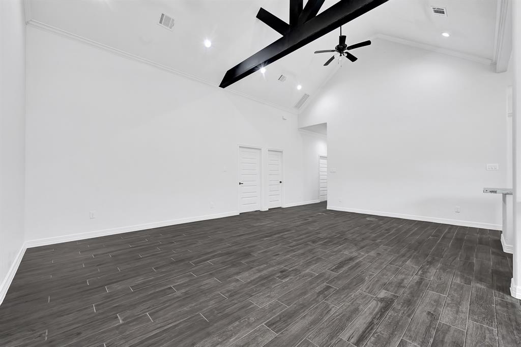 201 Big Spring Drive, Anahuac, Texas image 8
