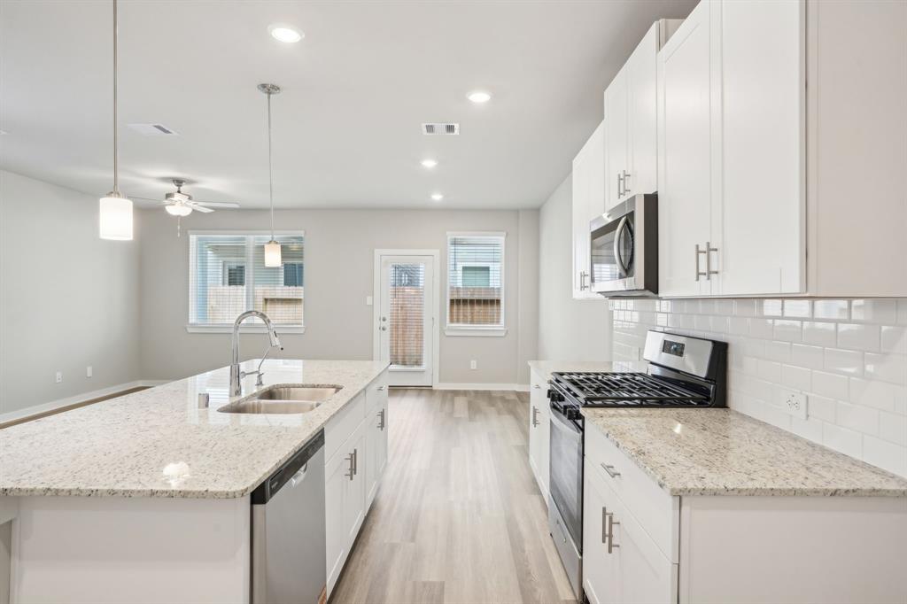 591 Avisa Drive, Kemah, Texas image 19