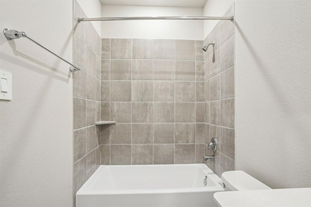 591 Avisa Drive, Kemah, Texas image 22
