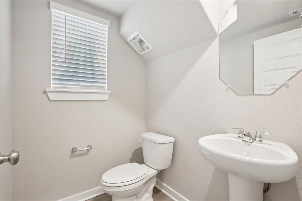 591 Avisa Drive, Kemah, Texas image 43