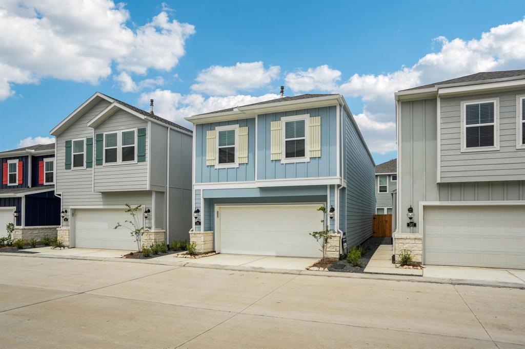 591 Avisa Drive, Kemah, Texas image 3