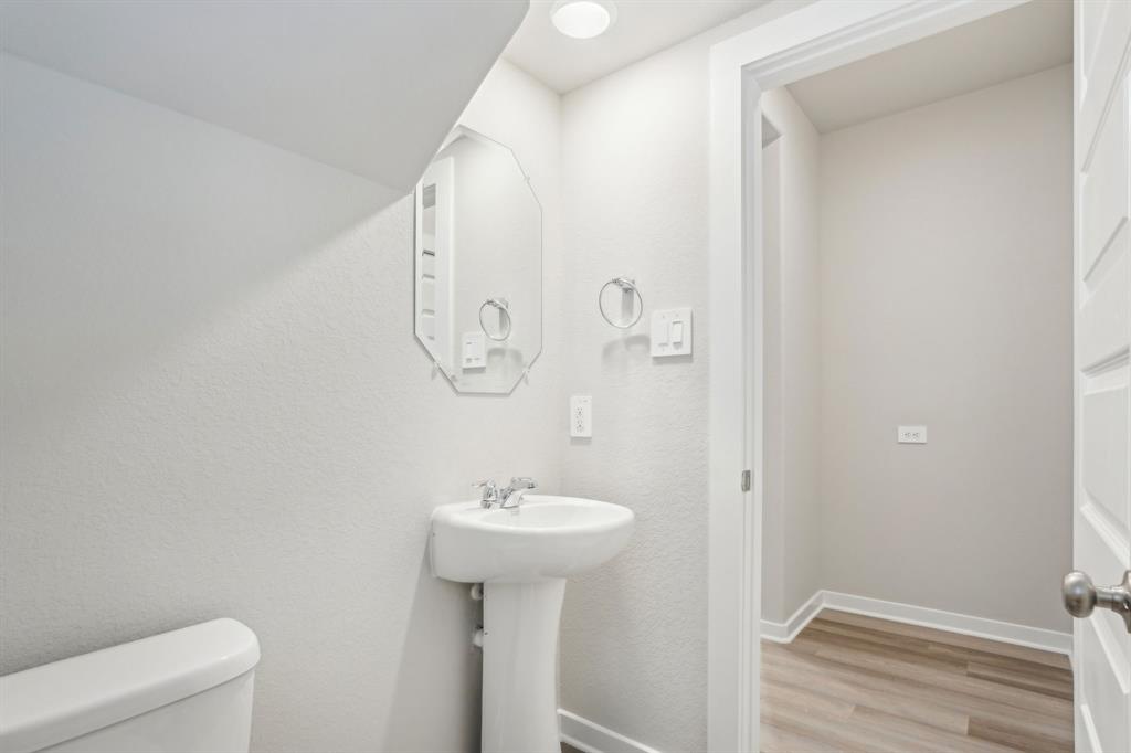 591 Avisa Drive, Kemah, Texas image 45
