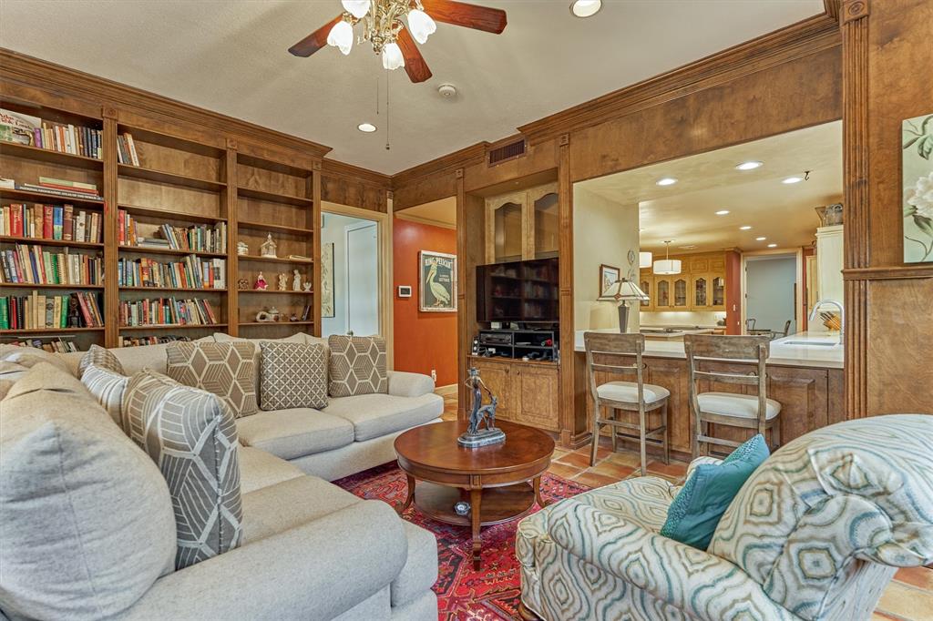 8800 Woodway Drive #12, Houston, Texas image 29