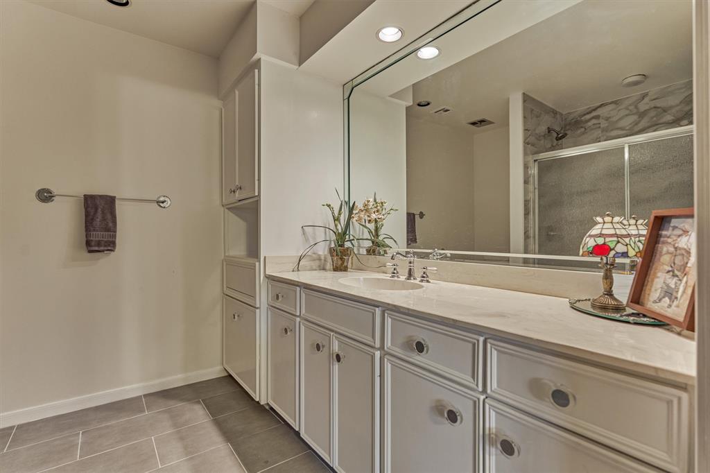 8800 Woodway Drive #12, Houston, Texas image 42