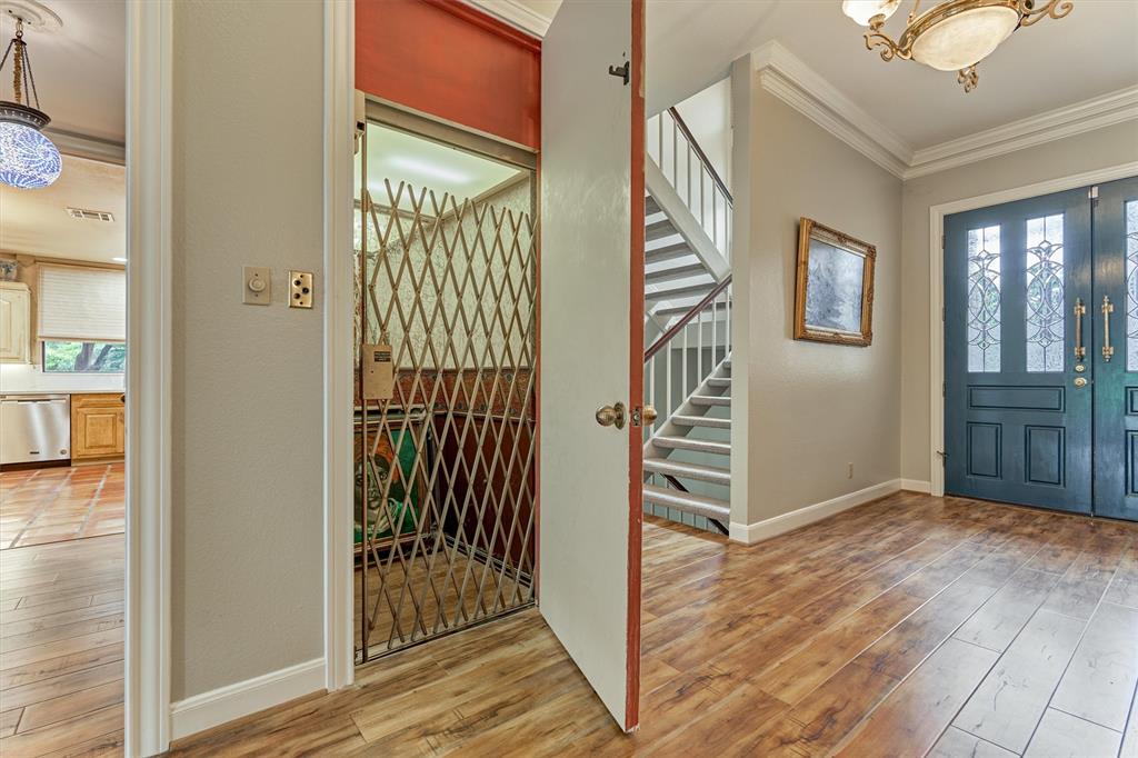 8800 Woodway Drive #12, Houston, Texas image 7