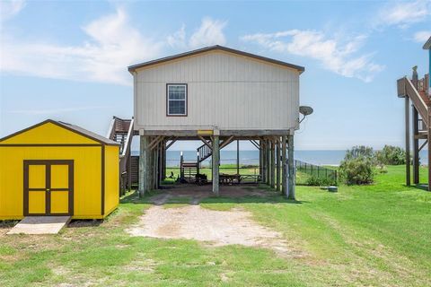 A home in Gilchrist