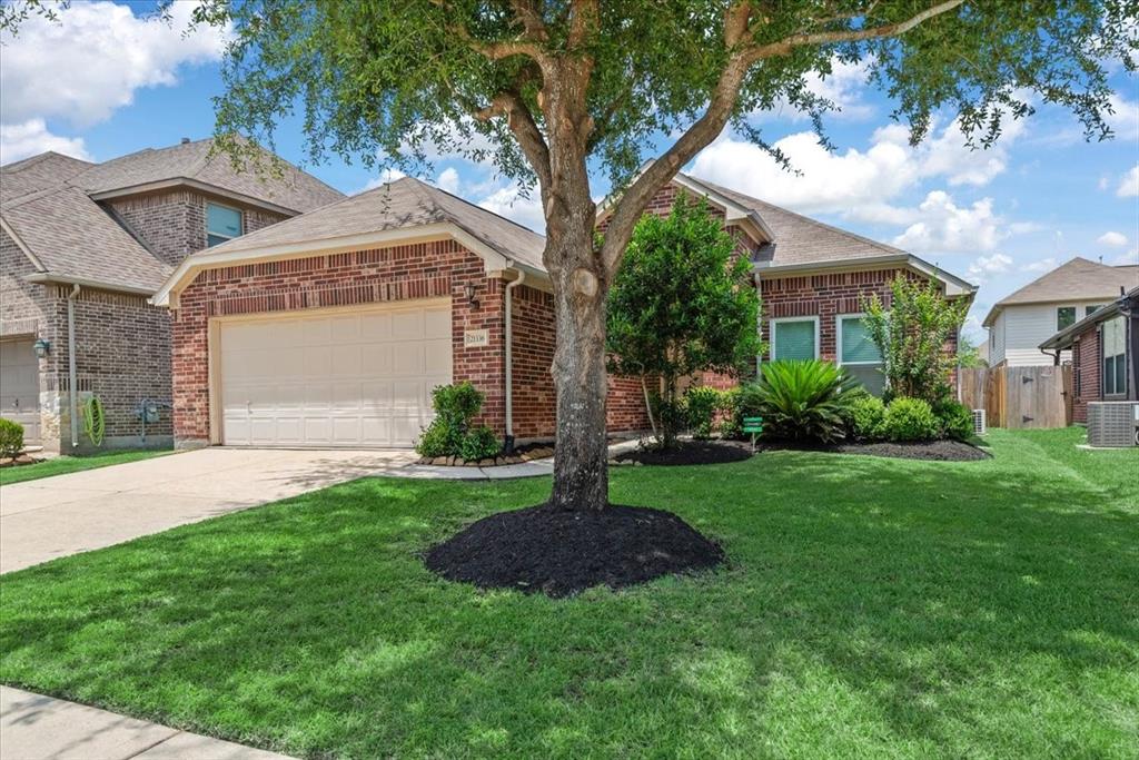 21336 Kings Guild Lane, Kingwood, Texas image 2