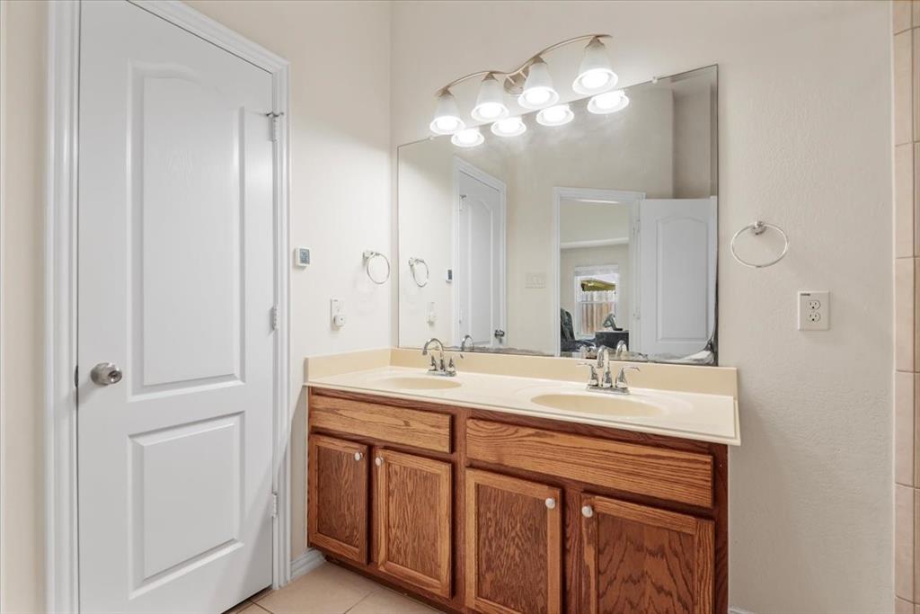 21336 Kings Guild Lane, Kingwood, Texas image 25