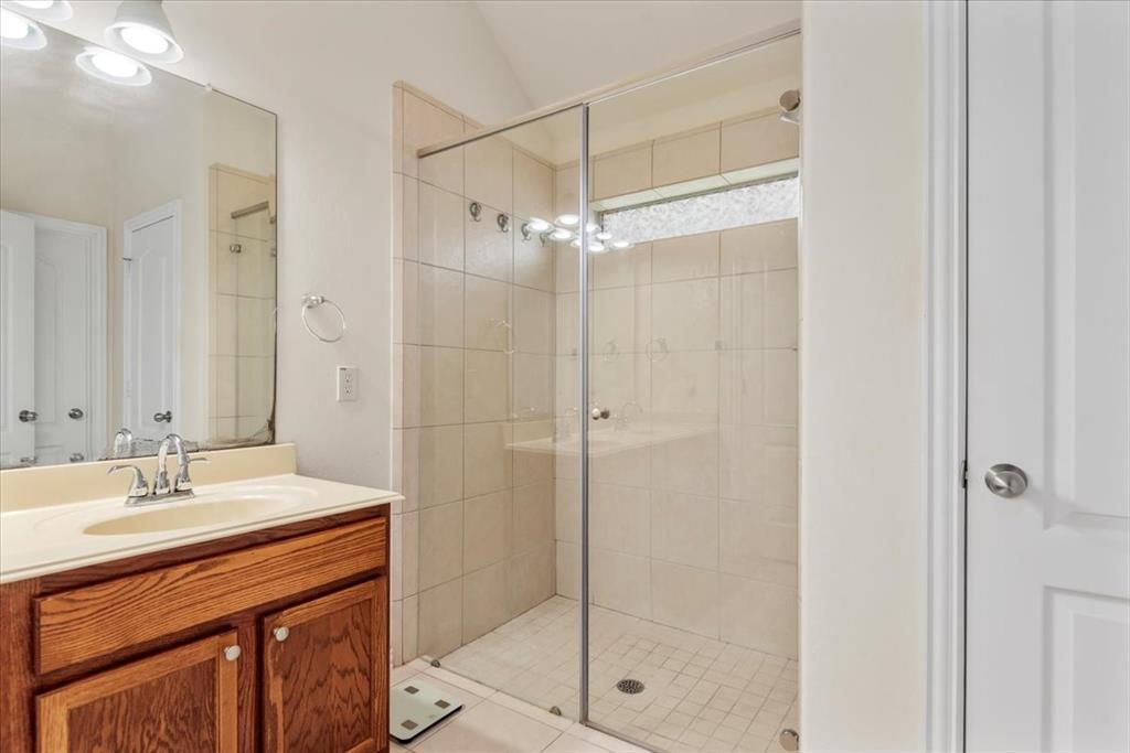 21336 Kings Guild Lane, Kingwood, Texas image 24