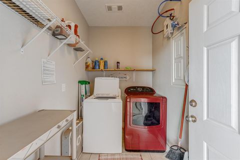 A home in Crystal Beach