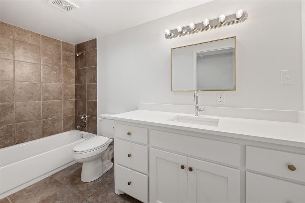 1207 Hoppess Street, Bryan, Texas image 21