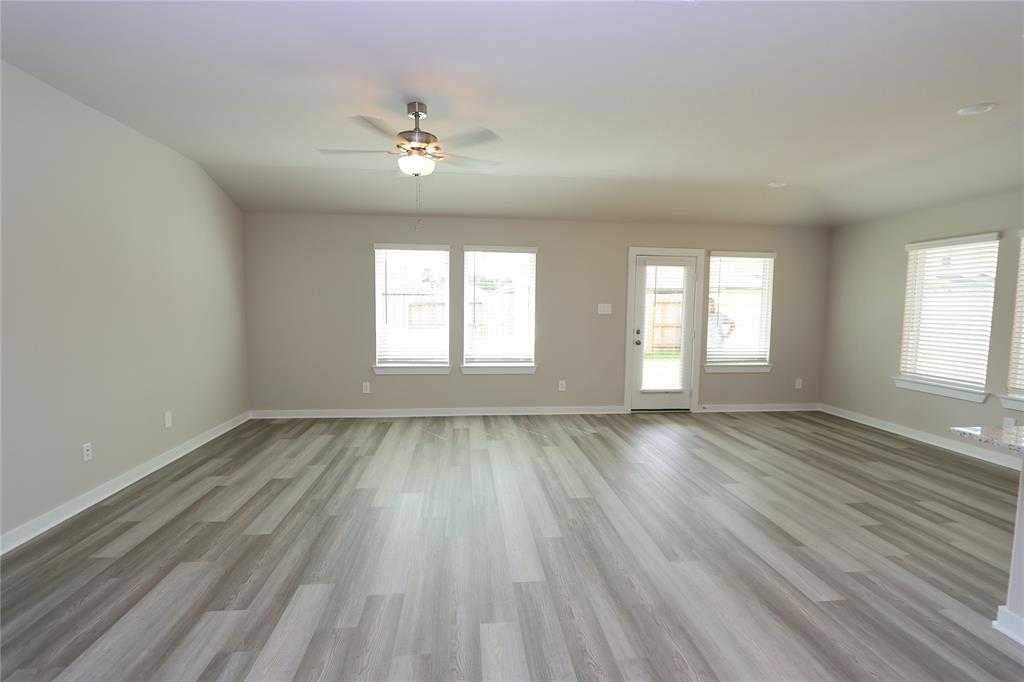 1476 Waggoner Ranch Trail