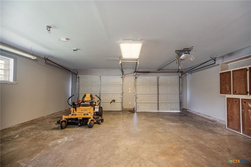 546 Brookhollow Drive, Port Lavaca, Texas image 23