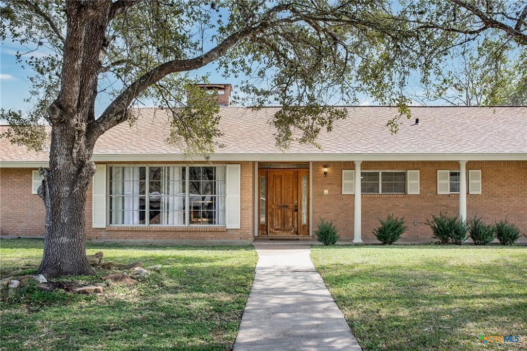 546 Brookhollow Drive, Port Lavaca, Texas image 2