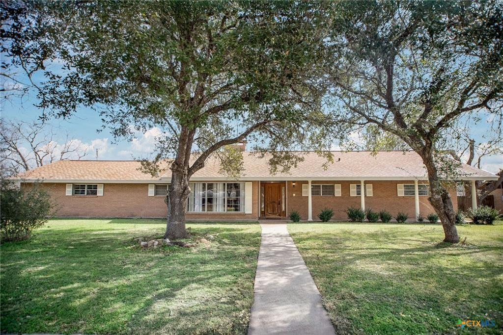 546 Brookhollow Drive, Port Lavaca, Texas image 1