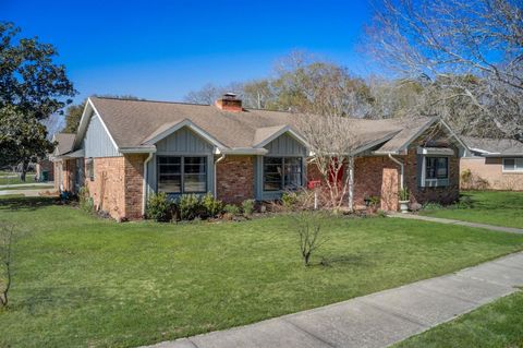 A home in Seabrook