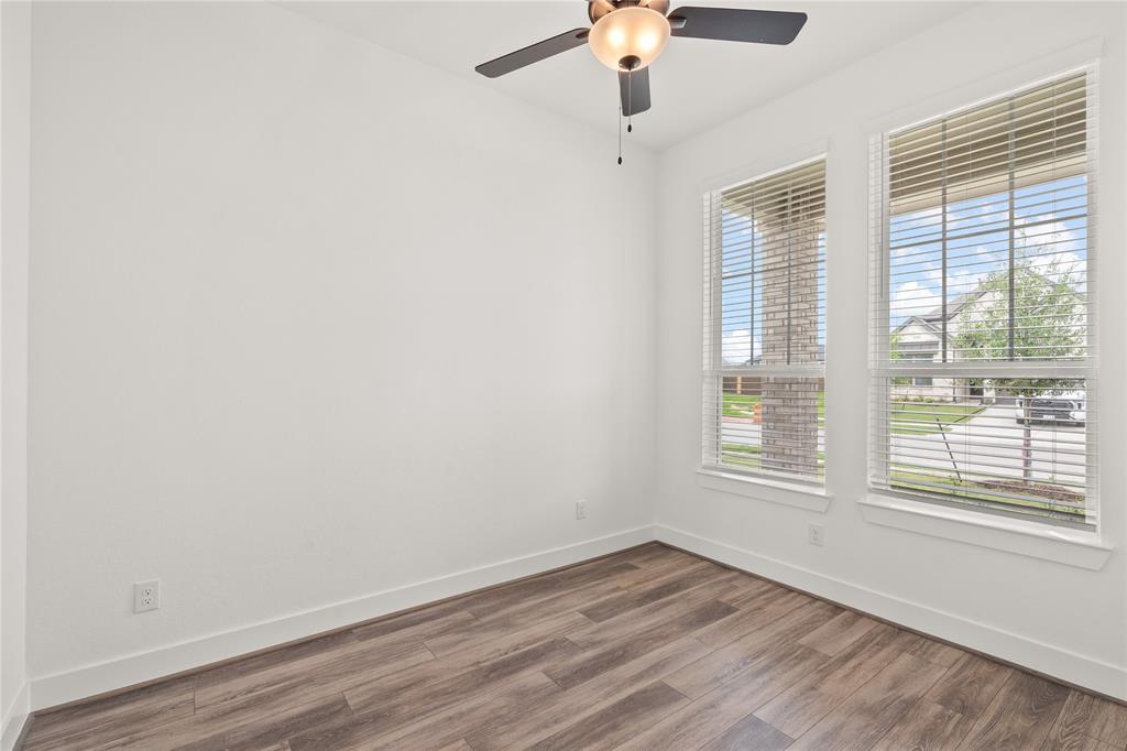 1207 Watermont Drive, Missouri City, Texas image 3