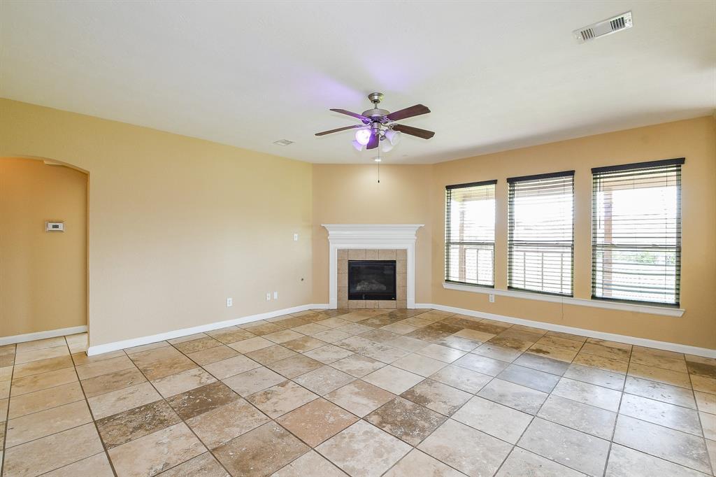 2123 Witham Park Ln Lane, Fresno, Texas image 9